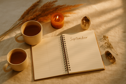 Monatsimpuls September: Klarheit, Struktur & goldene Zentrierung